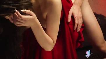 Un couple chinois conclut son rendez-vous avec une baise torride et sensuelle