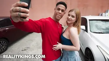 Follando a escondidas con la novia de un colega: casi nos pillan .. !!