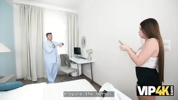 Tremendo el culo gordo que tiene la nueva chica que viene a casa a limpiar